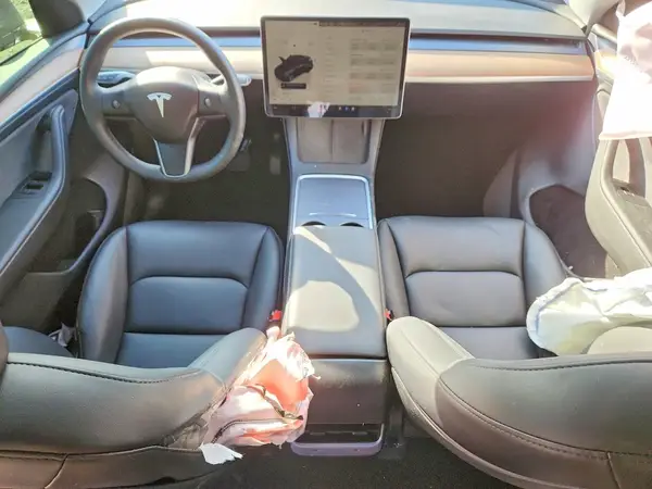 7SAYGDEE9RA239278 2024 TESLA MODEL Y - Image 8