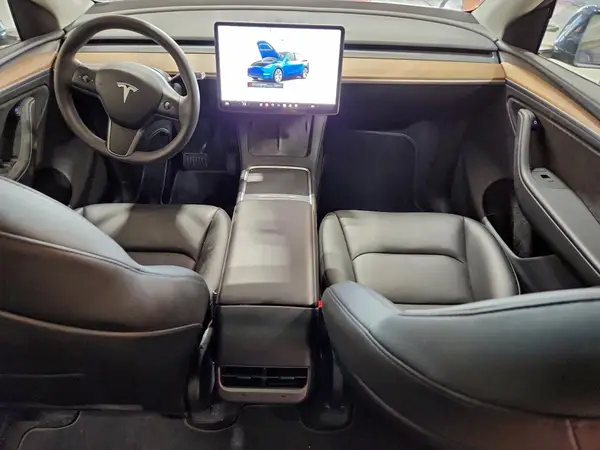 7SAYGDEE9RA239541 2024 TESLA MODEL Y - Image 8