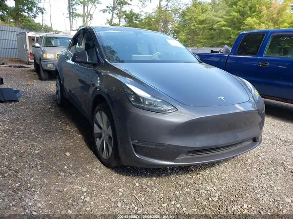 7SAYGDEE9RA242536 2024 TESLA MODEL Y - Image 1