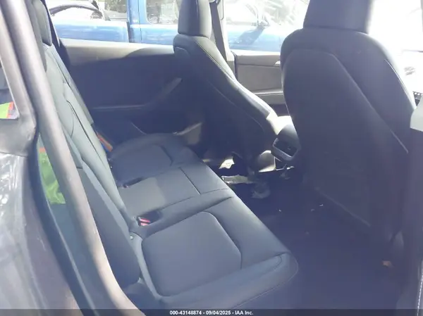 7SAYGDEE9RA242536 2024 TESLA MODEL Y - Image 8
