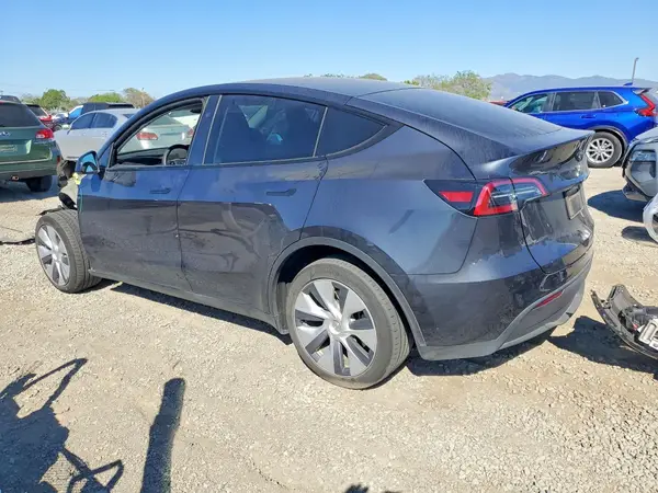 7SAYGDEE9RA246974 2024 TESLA MODEL Y - Image 2