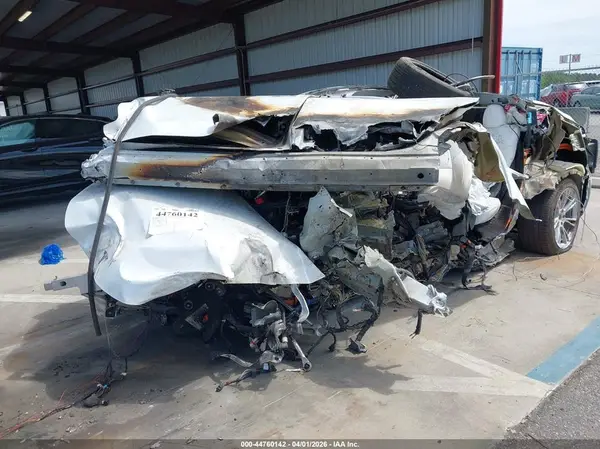7SAYGDEE9RA253701 2024 TESLA MODEL Y - Image 2