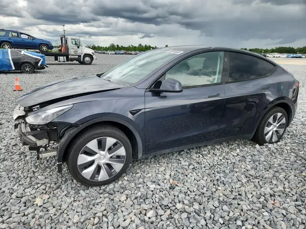 7SAYGDEE9RA255688 2024 TESLA MODEL Y - Image 1
