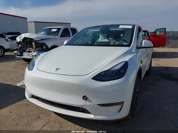 7SAYGDEE9RA267064 2024 TESLA MODEL Y - Image 2