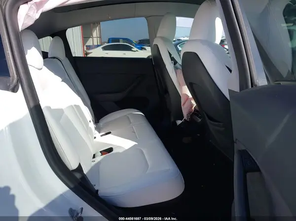 7SAYGDEE9RA267064 2024 TESLA MODEL Y - Image 8