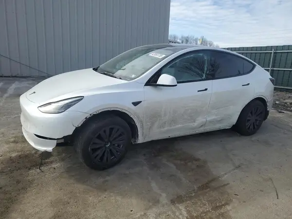 7SAYGDEE9RA284656 2024 TESLA MODEL Y - Image 1