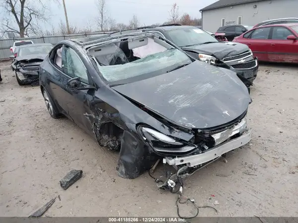 7SAYGDEE9RA288125 2024 TESLA MODEL Y - Image 1