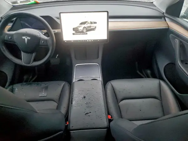 7SAYGDEE9RA289825 2024 TESLA MODEL Y - Image 8