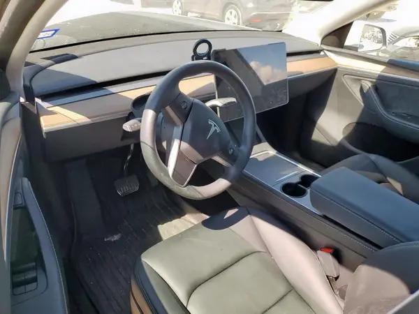 7SAYGDEE9RA289842 2024 TESLA MODEL Y - Image 8