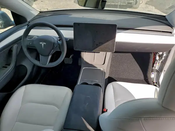 7SAYGDEE9RA301150 2024 TESLA MODEL Y - Image 8