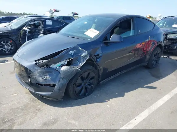 7SAYGDEE9RA306039 2024 TESLA MODEL Y - Image 2