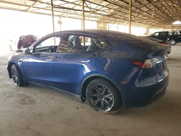 7SAYGDEE9RA320636 2024 TESLA MODEL Y - Image 2