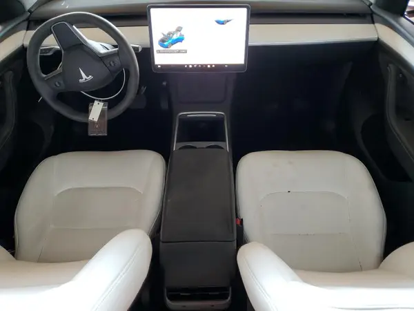 7SAYGDEE9RA320636 2024 TESLA MODEL Y - Image 8