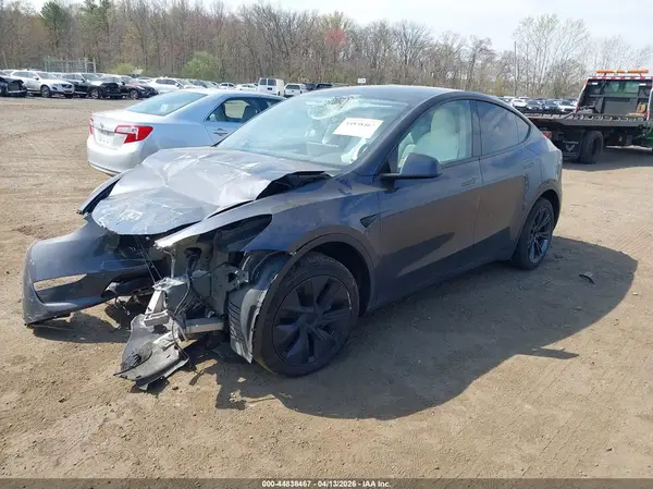 7SAYGDEE9RA329353 2024 TESLA MODEL Y - Image 2