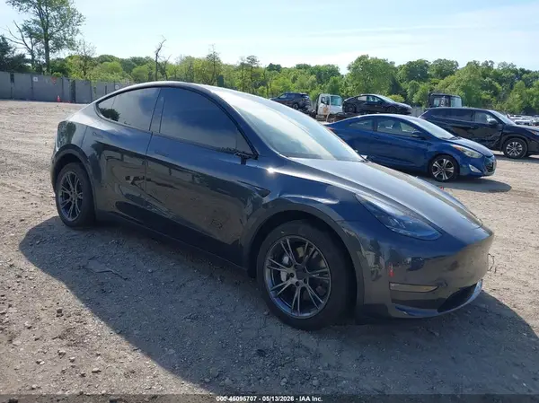 7SAYGDEE9RA329434 2024 TESLA MODEL Y - Image 1