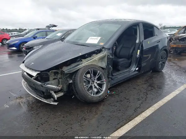 7SAYGDEE9RA329997 2024 TESLA MODEL Y - Image 2