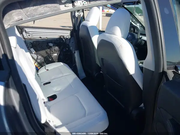 7SAYGDEE9RA330471 2024 TESLA MODEL Y - Image 8