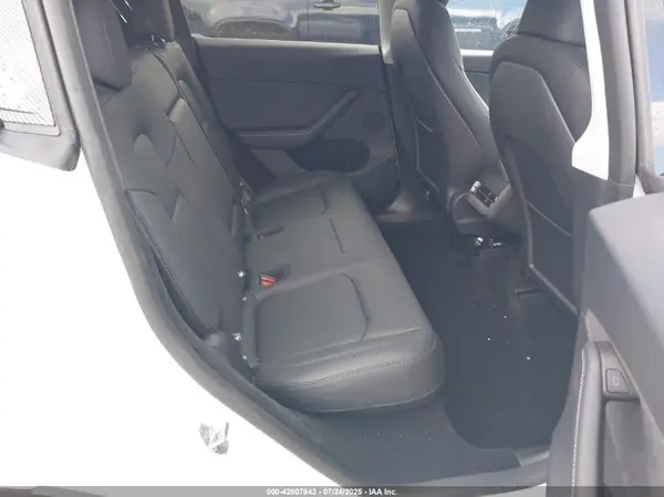 7SAYGDEE9RA331202 2024 TESLA MODEL Y - Image 8