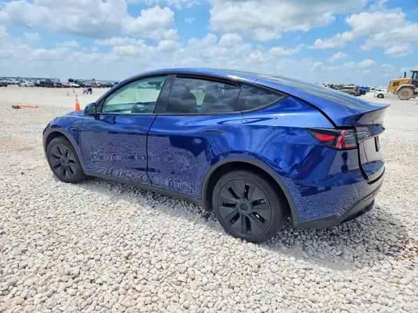 7SAYGDEE9RA333290 2024 TESLA MODEL Y - Image 2