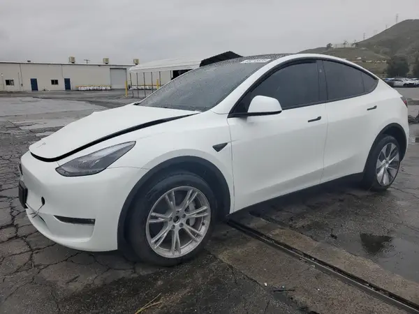 7SAYGDEE9RF002292 2024 TESLA MODEL Y - Image 1