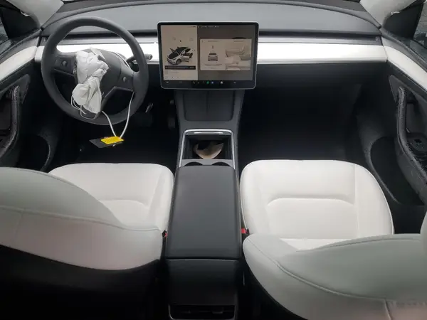 7SAYGDEE9RF002292 2024 TESLA MODEL Y - Image 8