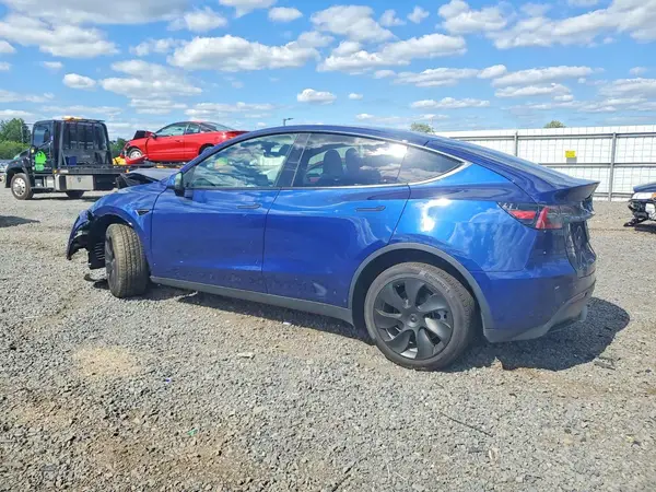 7SAYGDEE9RF007699 2024 TESLA MODEL Y - Image 2