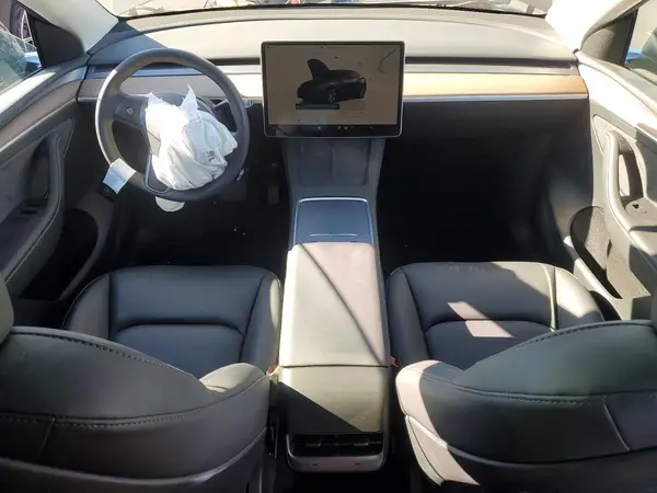 7SAYGDEE9RF009713 2024 TESLA MODEL Y - Image 8