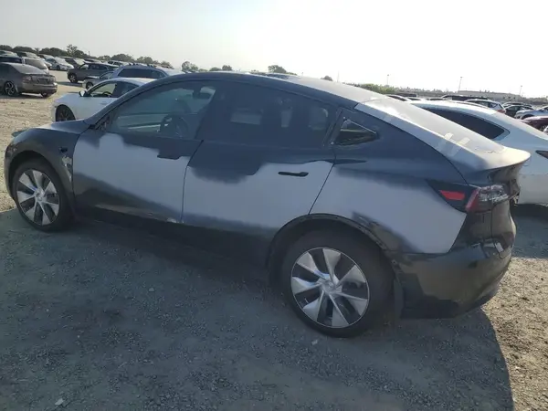 7SAYGDEE9RF025247 2024 TESLA MODEL Y - Image 2
