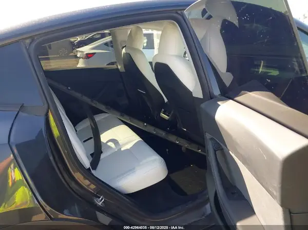 7SAYGDEE9RF063173 2024 TESLA MODEL Y - Image 8