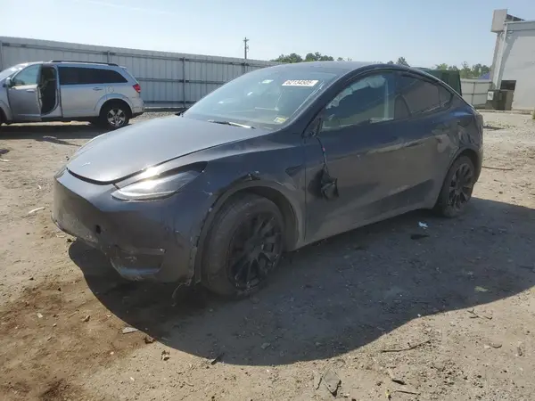 7SAYGDEE9RF065439 2024 TESLA MODEL Y - Image 1
