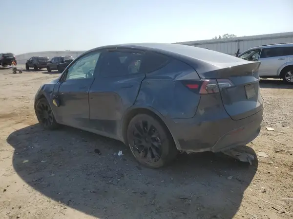 7SAYGDEE9RF065439 2024 TESLA MODEL Y - Image 2
