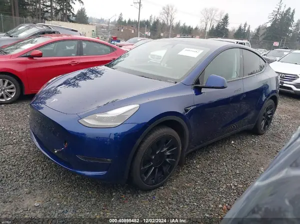 7SAYGDEE9RF066607 2024 TESLA MODEL Y - Image 2