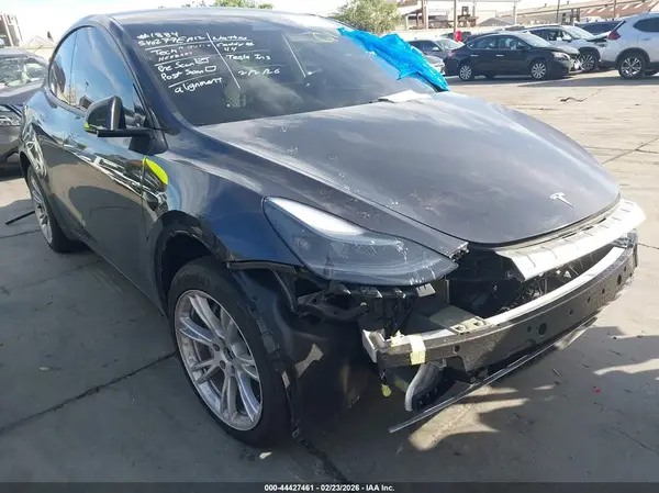 7SAYGDEE9RF068891 2024 TESLA MODEL Y - Image 1