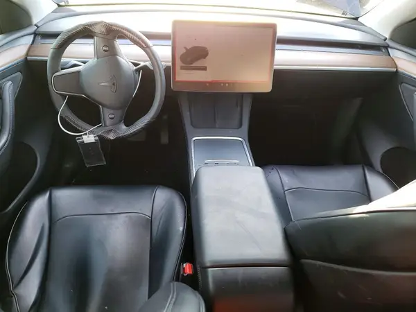 7SAYGDEE9RF070141 2024 TESLA MODEL Y - Image 8