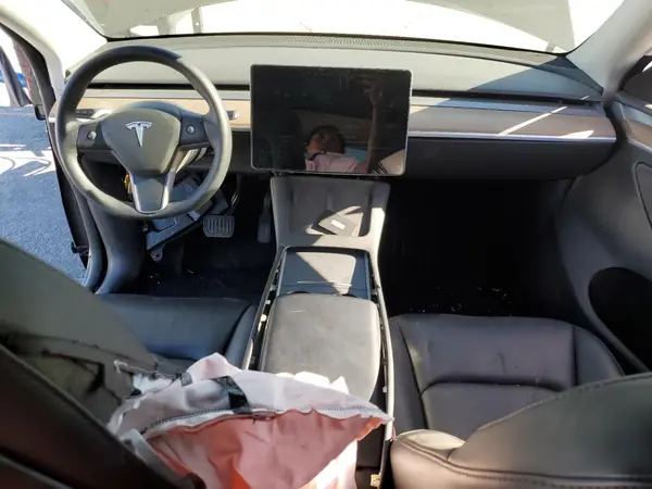 7SAYGDEE9RF070754 2024 TESLA MODEL Y - Image 8