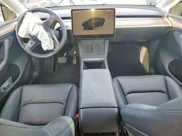 7SAYGDEE9RF075243 2024 TESLA MODEL Y - Image 8