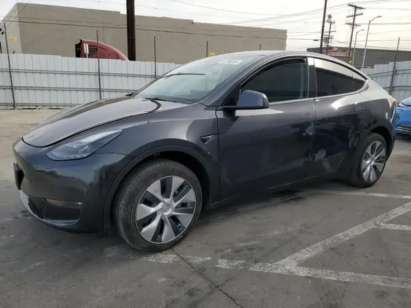 7SAYGDEE9RF078563 2024 TESLA MODEL Y - Image 1