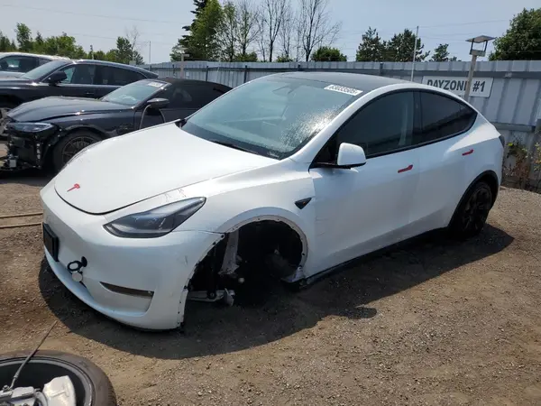 7SAYGDEE9RF083729 2024 TESLA MODEL Y - Image 1