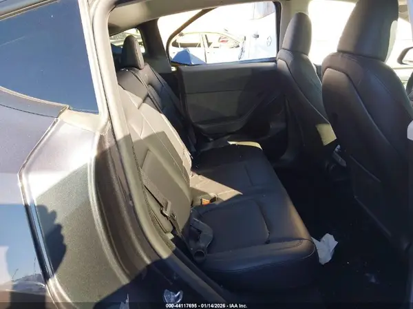 7SAYGDEE9RF114574 2024 TESLA MODEL Y - Image 8