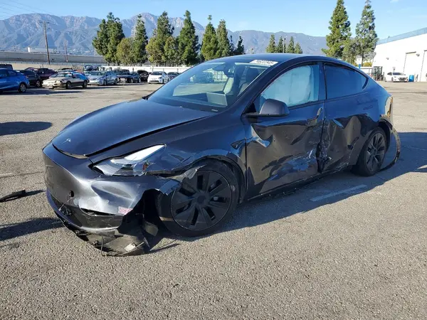 7SAYGDEE9RF160406 2024 TESLA MODEL Y - Image 1