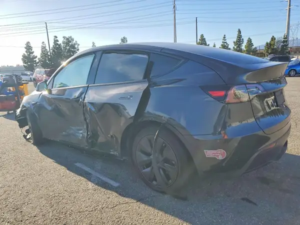 7SAYGDEE9RF160406 2024 TESLA MODEL Y - Image 2