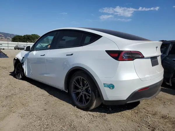 7SAYGDEE9RF186598 2024 TESLA MODEL Y - Image 2