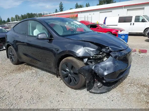7SAYGDEE9RF190862 2024 TESLA MODEL Y - Image 1