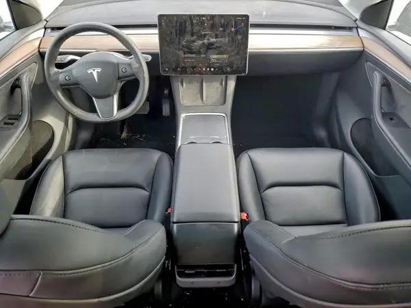 7SAYGDEE9RF197388 2024 TESLA MODEL Y - Image 8