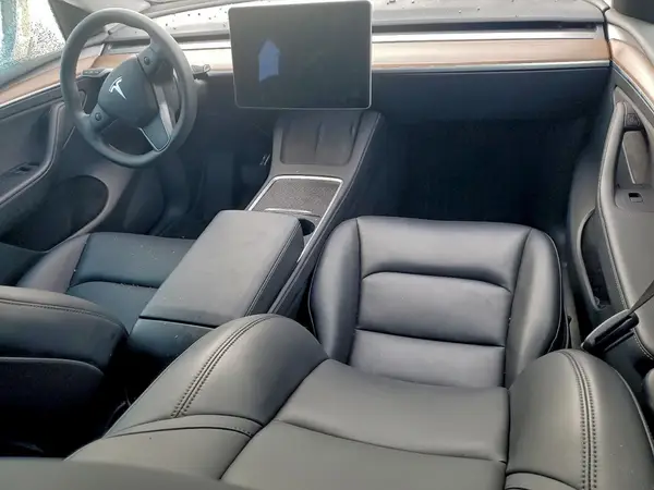 7SAYGDEE9RF205487 2024 TESLA MODEL Y - Image 8