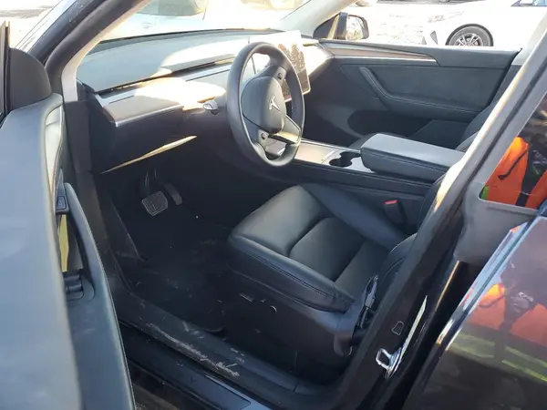7SAYGDEE9RF205604 2024 TESLA MODEL Y - Image 8