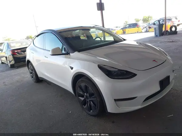 7SAYGDEE9RF206221 2024 TESLA MODEL Y - Image 1