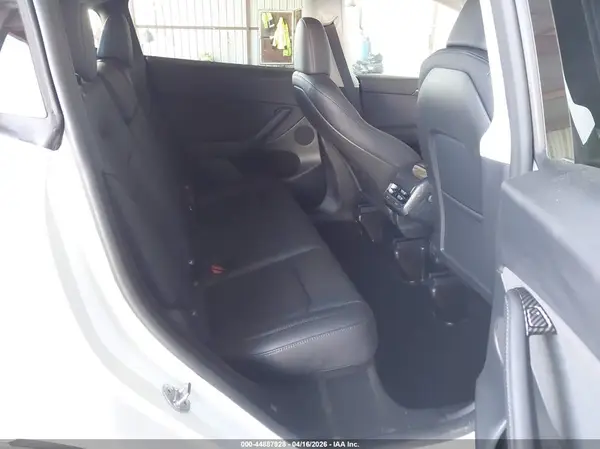 7SAYGDEE9RF206221 2024 TESLA MODEL Y - Image 8