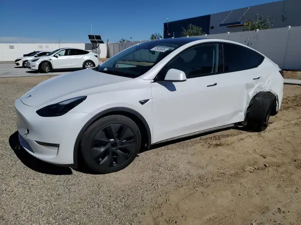 7SAYGDEE9RF211869 2024 TESLA MODEL Y - Image 1