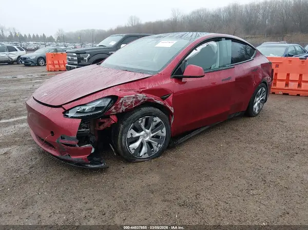 7SAYGDEE9RF983577 2024 TESLA MODEL Y - Image 2